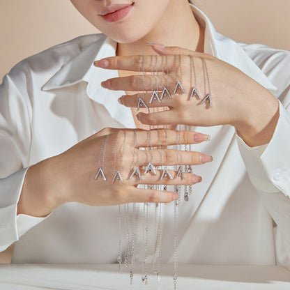[RAFFINE]Sparkling "A" Shape Necklace