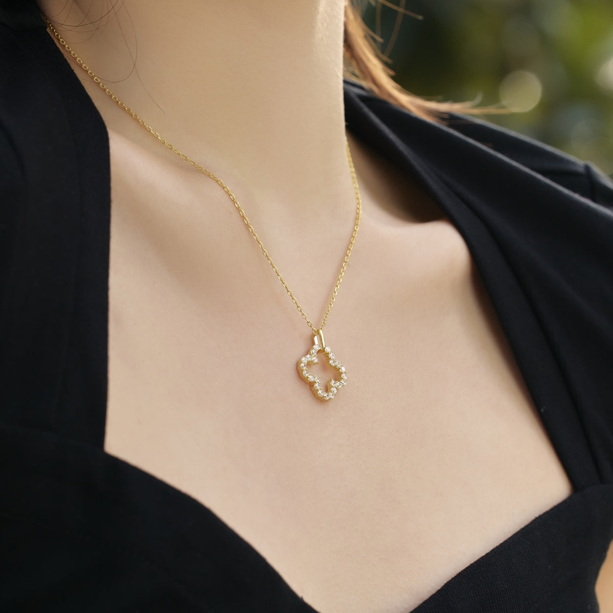 [RAFFINE]Four-Leaf Clover Hollow Design Exquisite Necklace