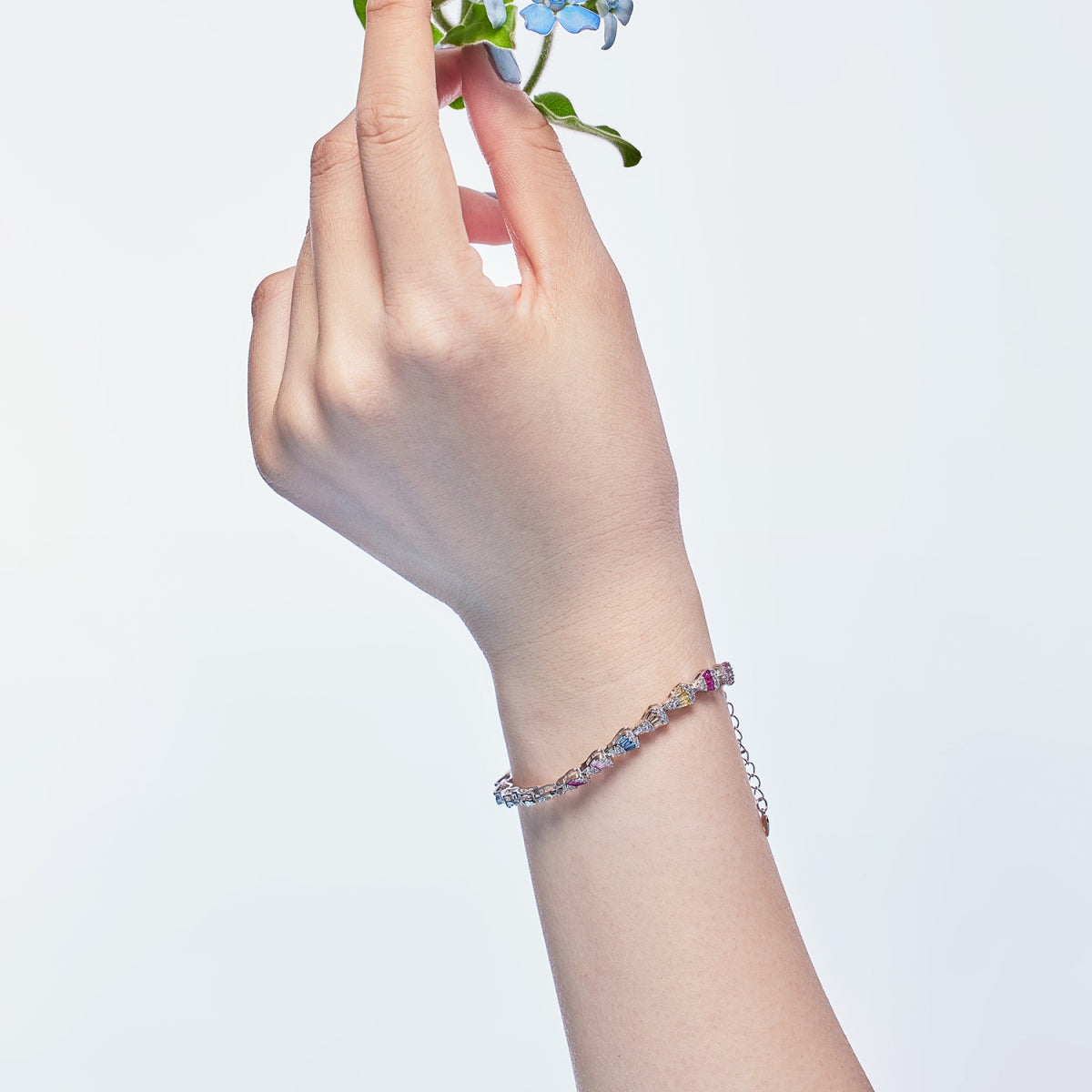 [RAFFINE]Radiant Water Drop Shape Daily Bracelet