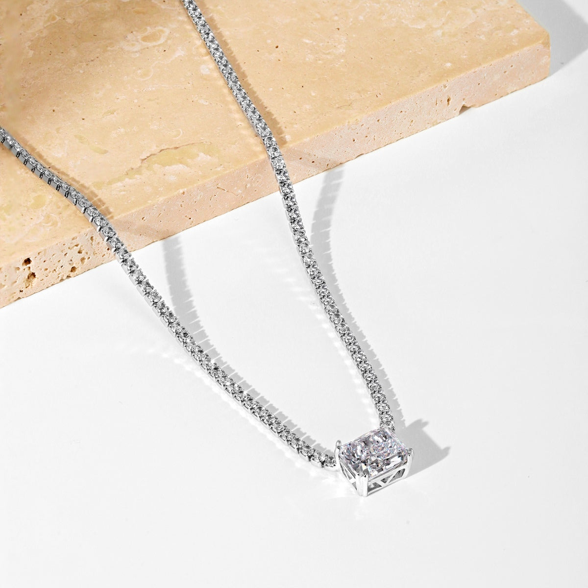 [RAFFINE]4.0 Carat Elegant Radiant Cut Necklace