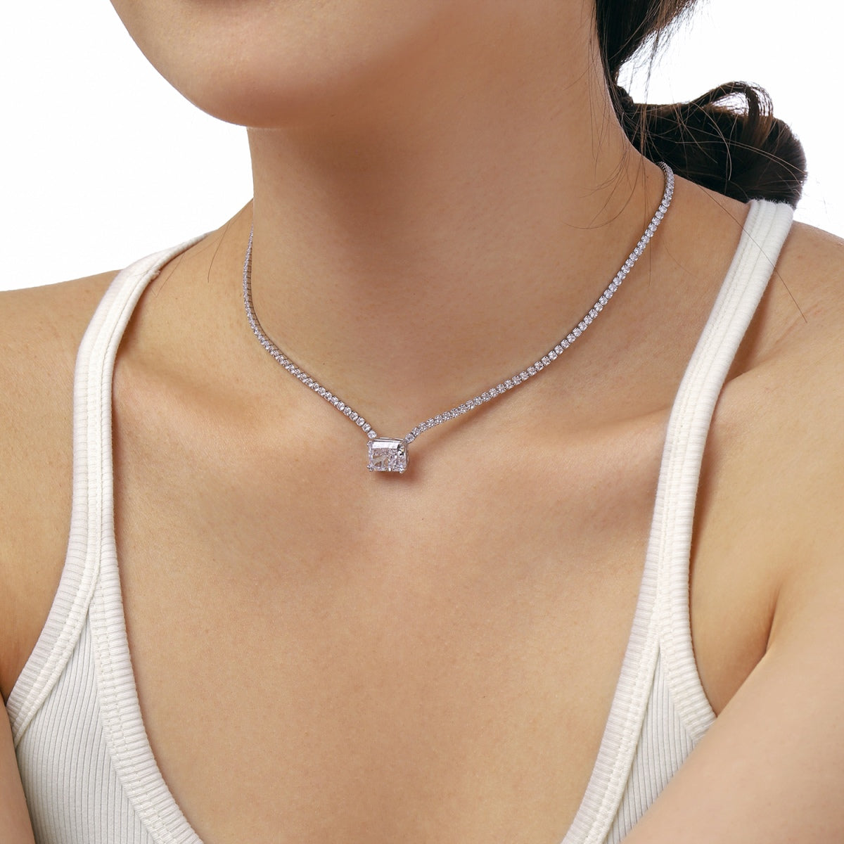 [RAFFINE]4.0 Carat Elegant Radiant Cut Necklace