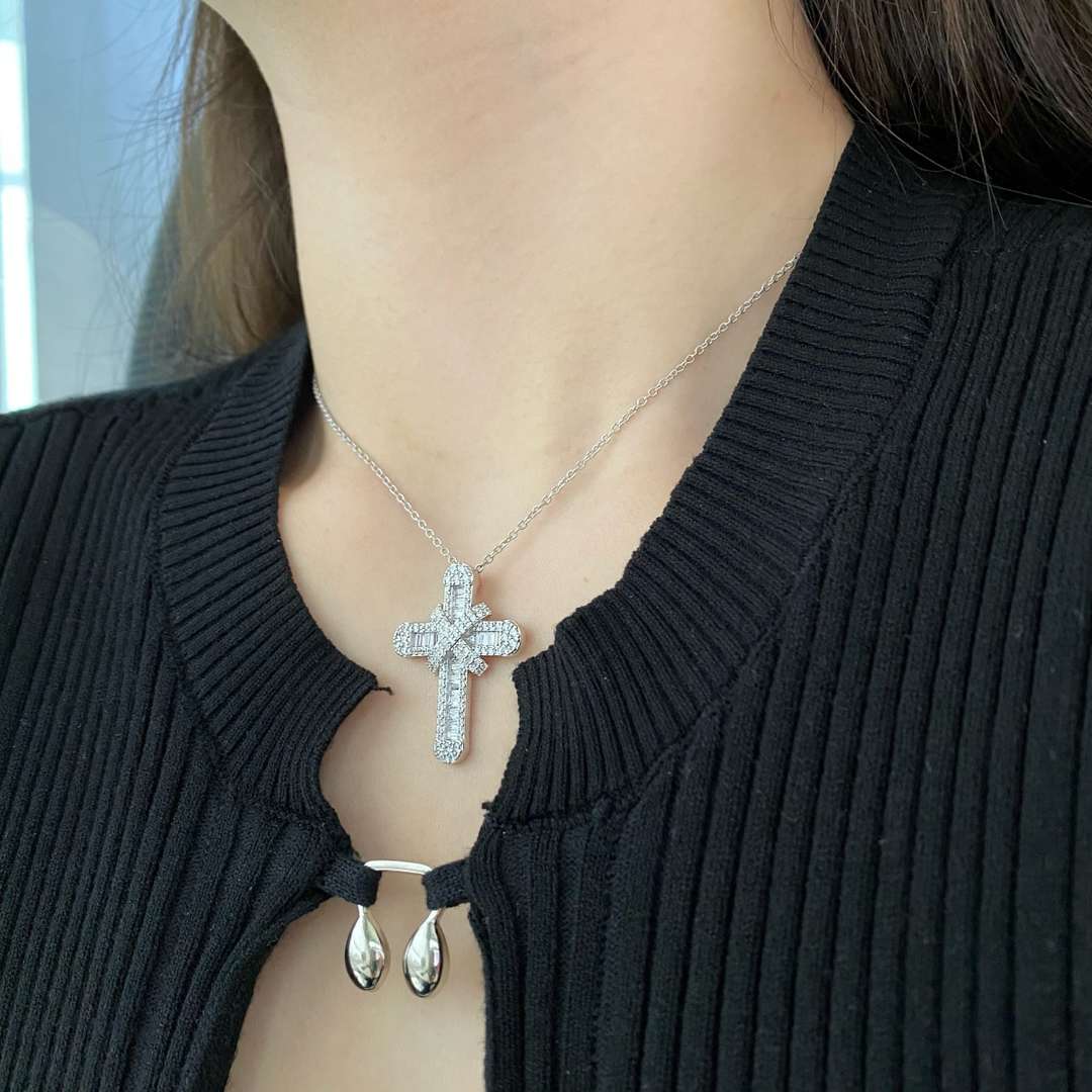 [RAFFINE]Gypsophila With Dimonds Necklace