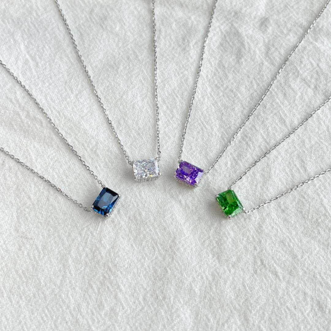 [RAFFINE]Luxurious Square Shape Colorful Necalack
