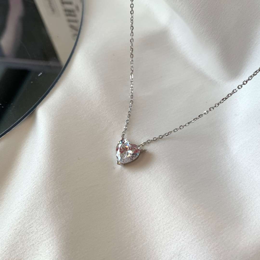 [RAFFINE]Heart Shape Main Stone Pendant Collarbone Necklace