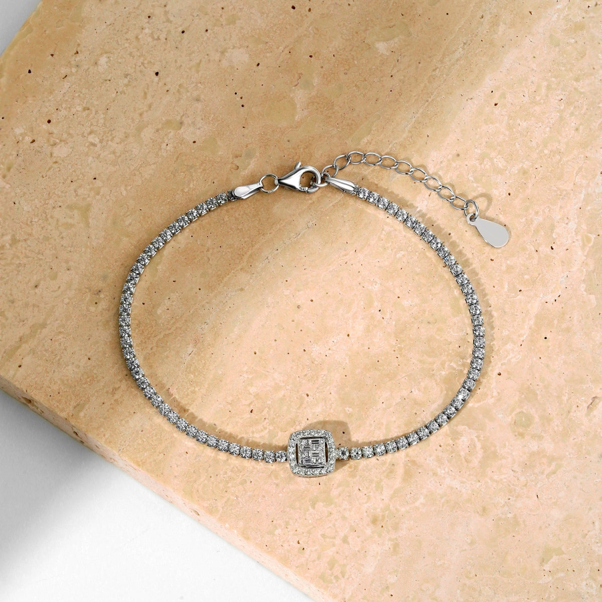 [RAFFINE]Luxurious Dazzling Square Shape Banquet Bracelet