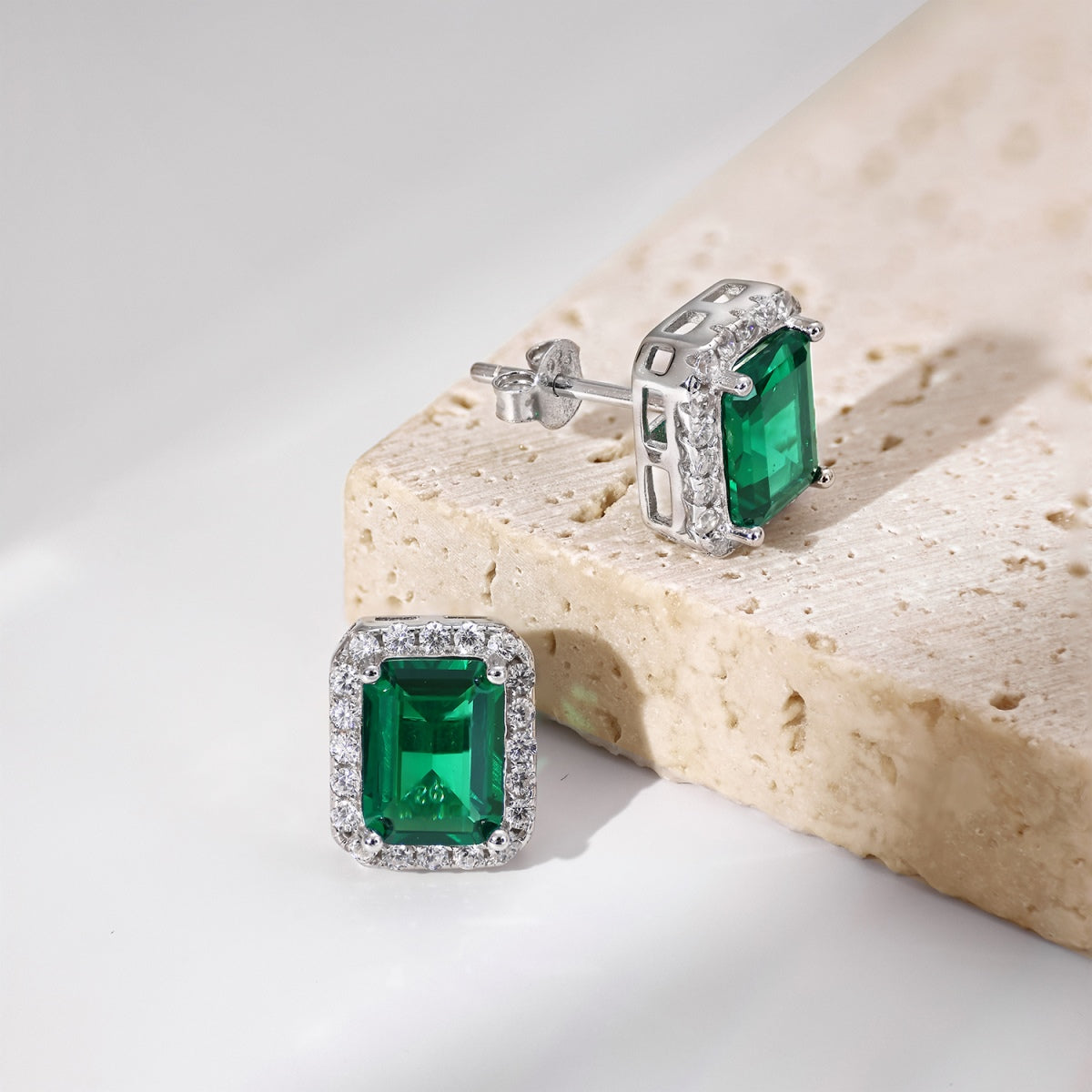 [RAFFINE]Luxurious Dainty Emerald Cut Banquet Earrings