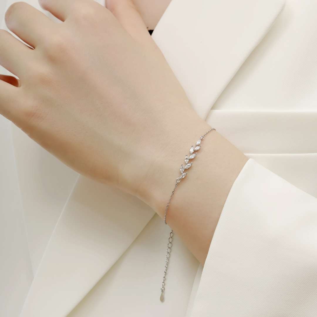 [RAFFINE]Elegant Wheat Leaves Shape Bracelet
