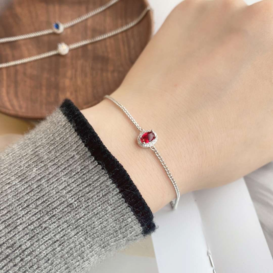 [RAFFINE]Exquisite Oval Shape Bracelet