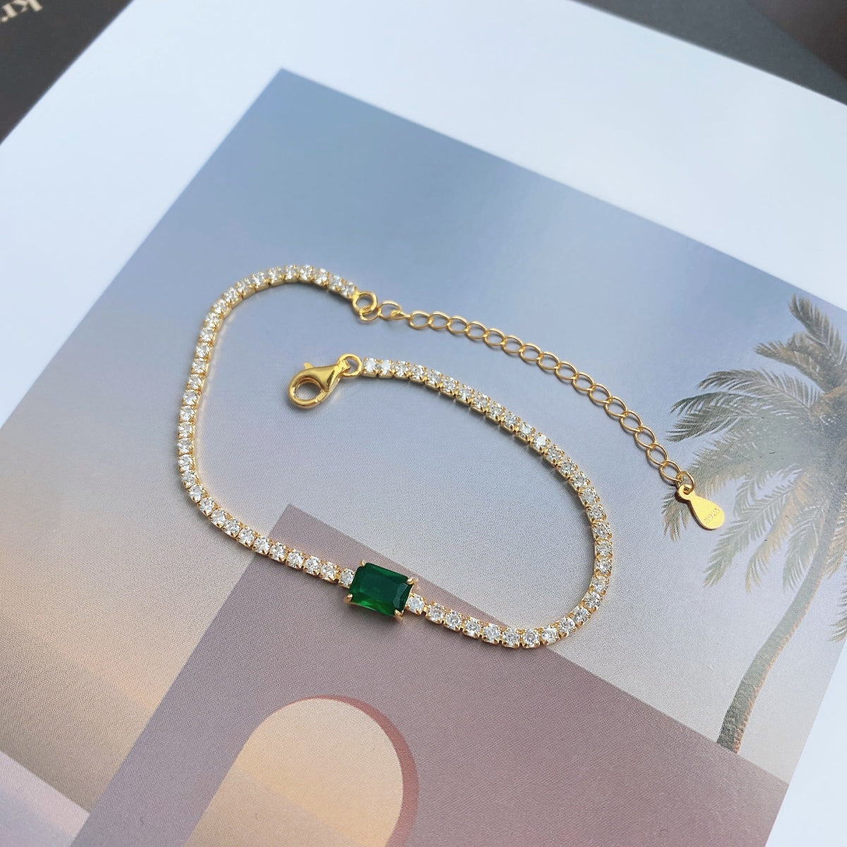 [RAFFINE]1.0 Carat Unique Emerald Cut Banquet Bracelet