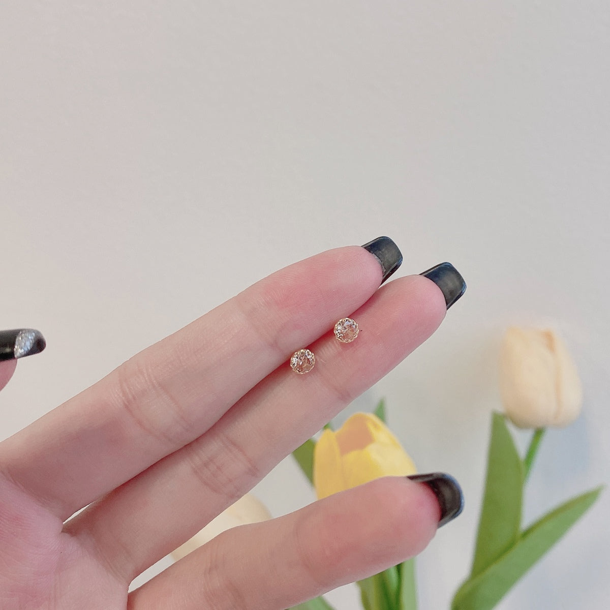 [RAFFINE]Sparkling Colorful Round Shape Earrings