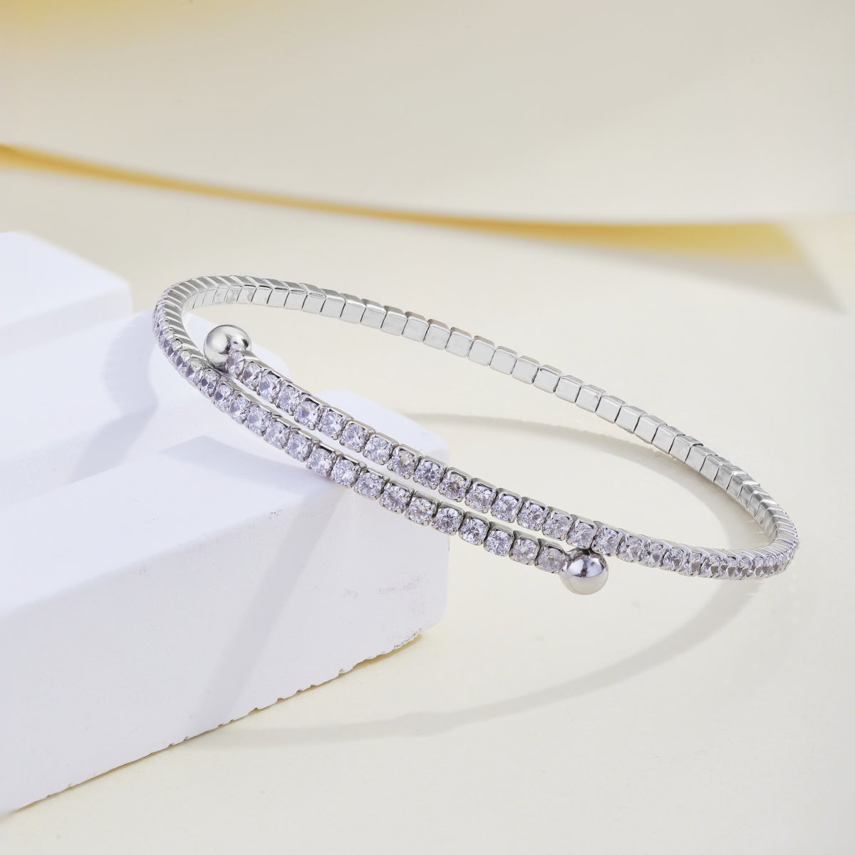 [RAFFINE]Row of Diamonds Round Fashion Bracelet