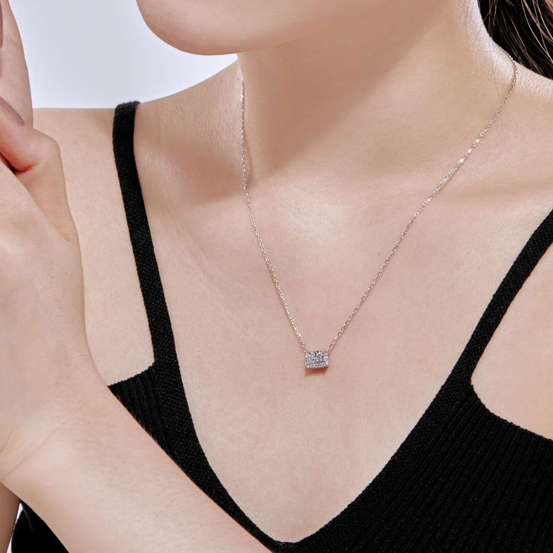 [RAFFINE]Luxurious Square Shape Colorful Necalack