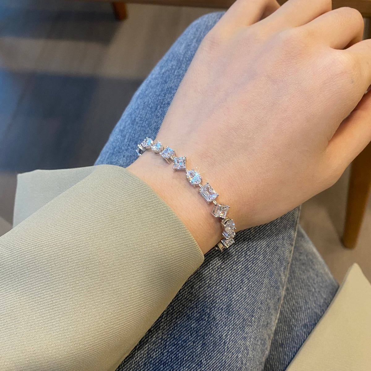 [RAFFINE]Unique Exquisite Multi Cut Daily Bracelet
