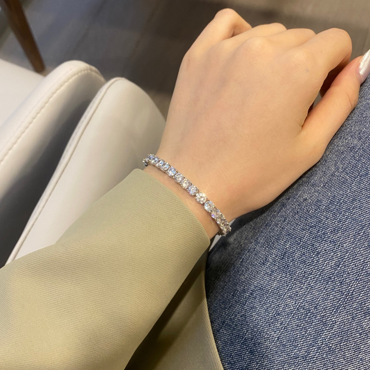 [RAFFINE]Ornate Sparkling Round Cut Wedding Bracelet