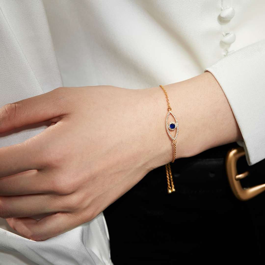 [RAFFINE]Devil's Eye Hollow Design Bracelet
