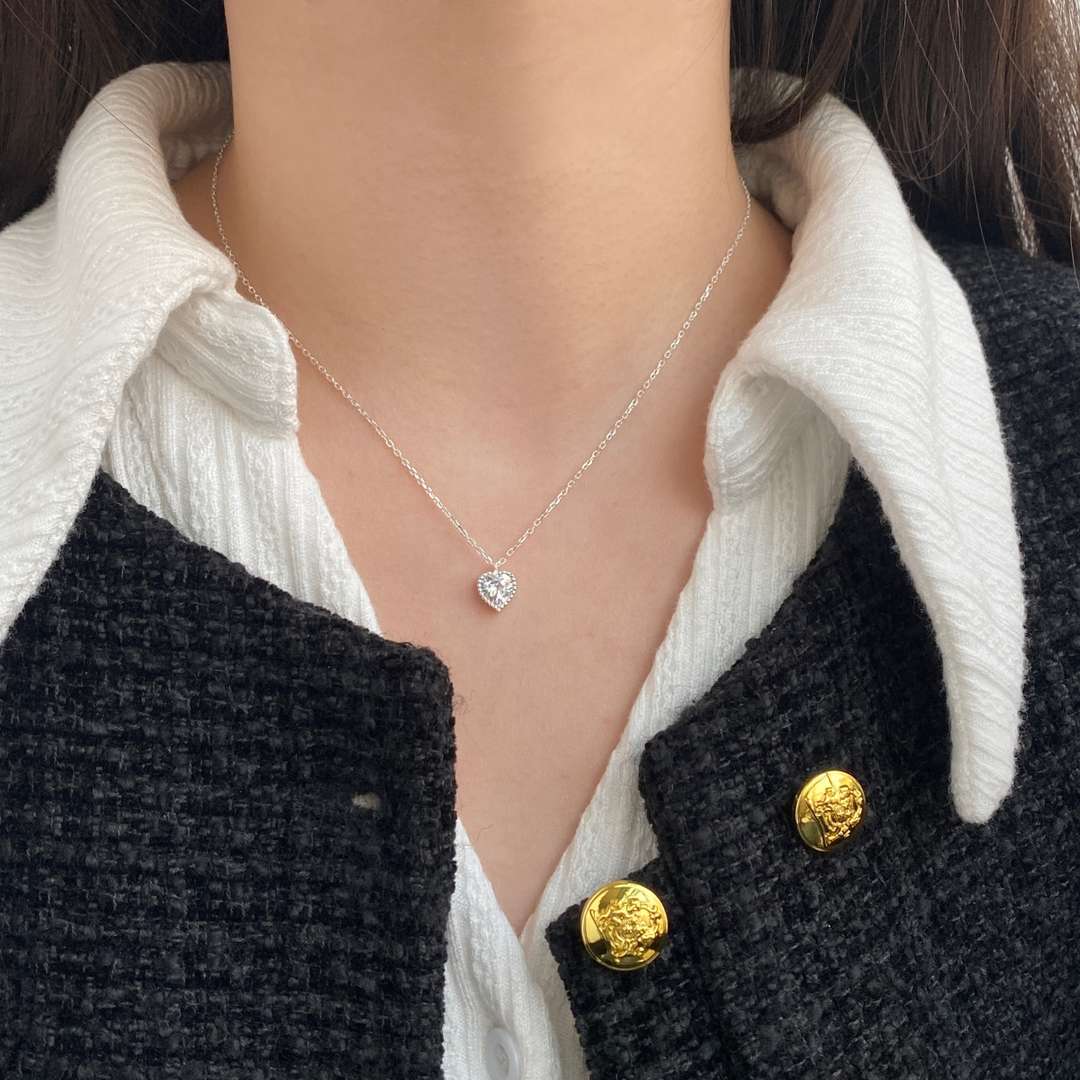 [RAFFINE]Ornate Heart Shape Necklace