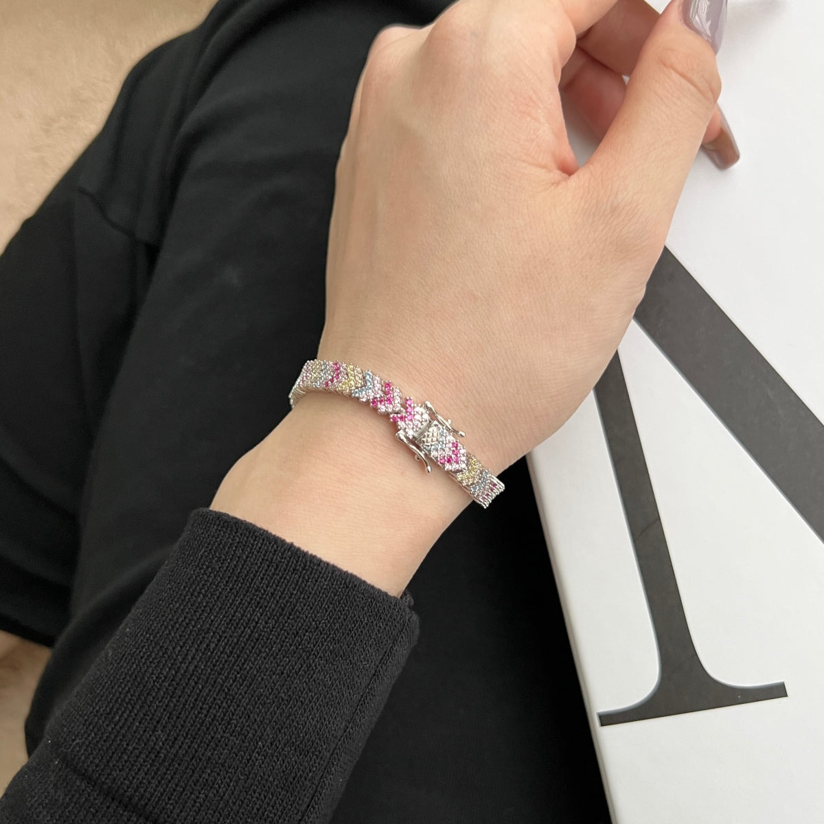 [RAFFINE]Ornate Sparkling Round Cut Party Bracelet