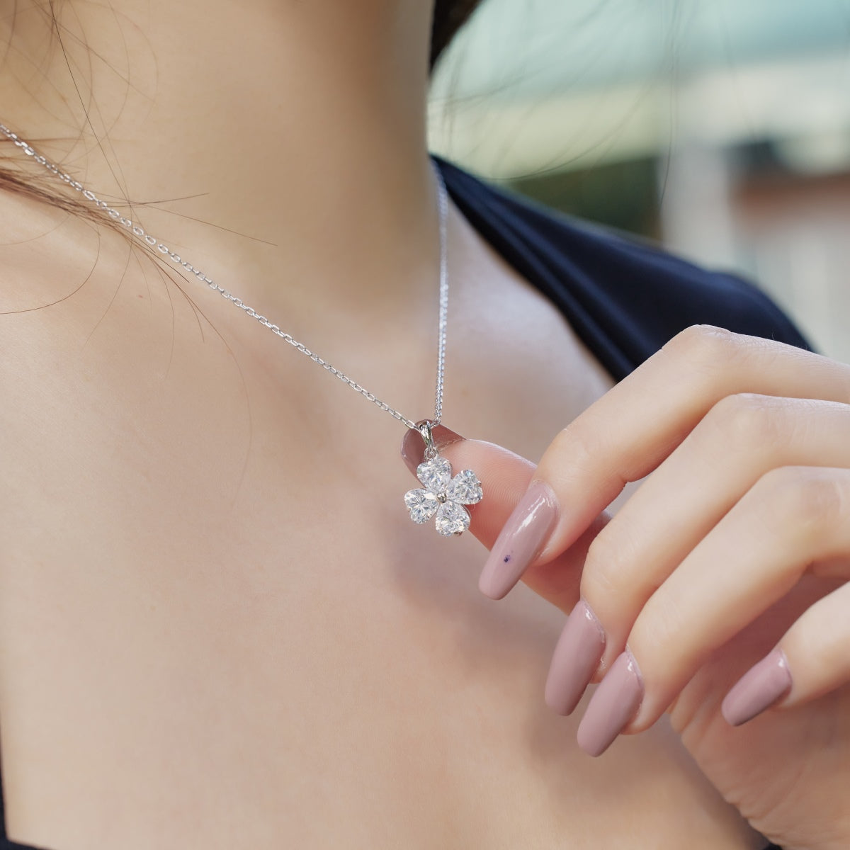 [RAFFINE]Heart-Shaped Four-Leaf Clover Bead Necklace