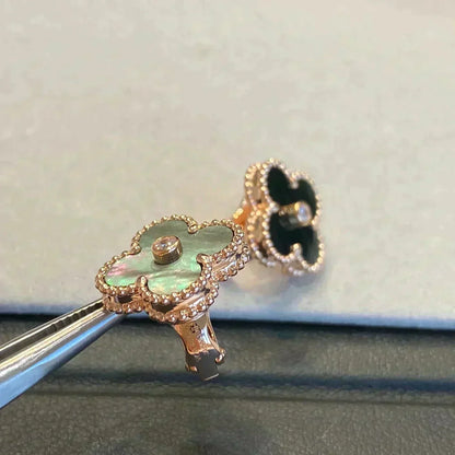 [RAFFINE]CLOVER MEDIUM 1 MOTIFS GRAY MOP  DIAMOND EARRINGS