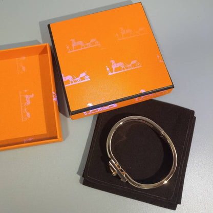 [RAFFINE]H GREY BRACELET