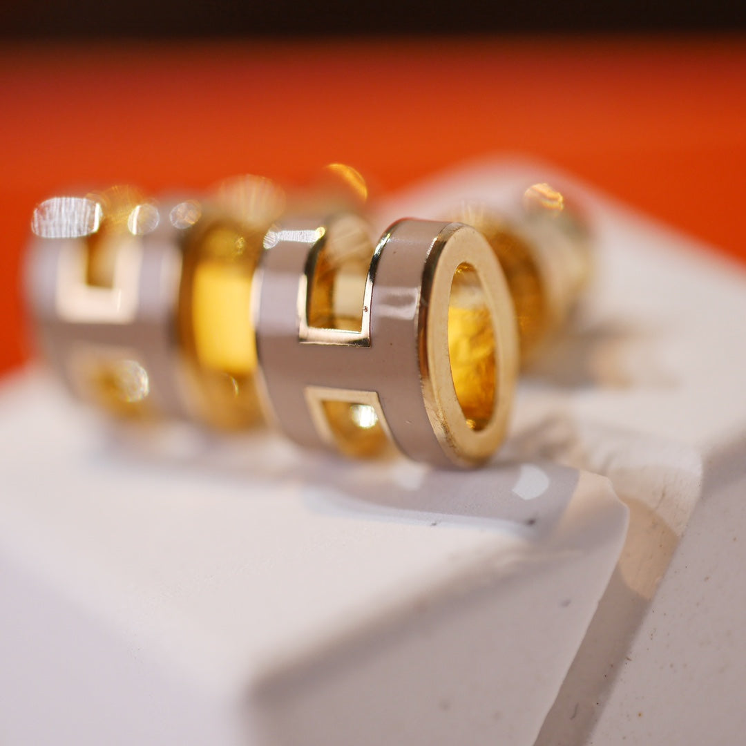 [RAFFINE]MINI POP H GOLD EARRINGS GREY
