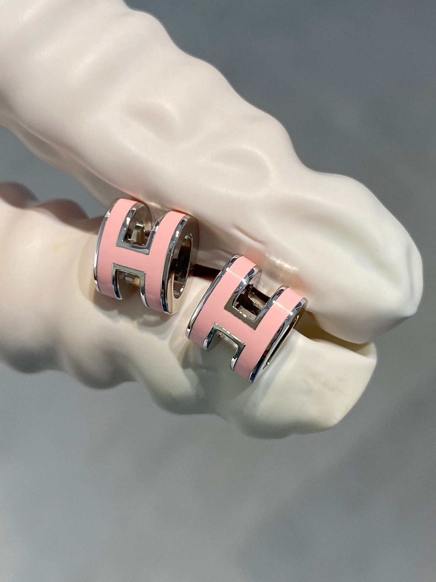 [RAFFINE]MINI POP H SILVER EARRINGS PINK