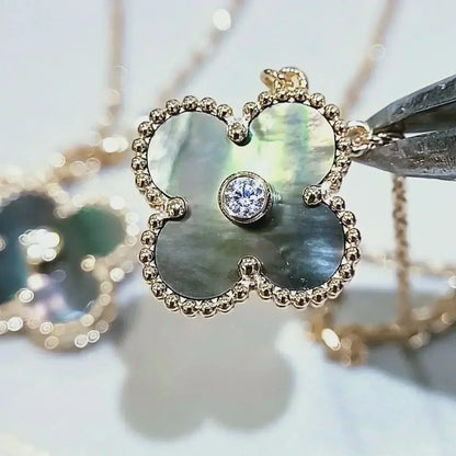 [RAFFINE]CLOVER 15MM DIAMOND AND MOTHER-OF-GREY NECKLACE