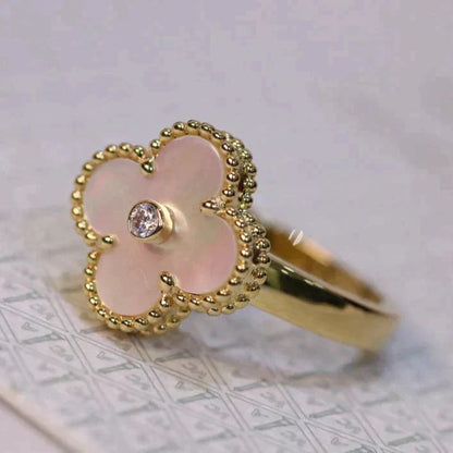 [RAFFINE]CLOVER PINK MOP RING GOLD DIAMOND