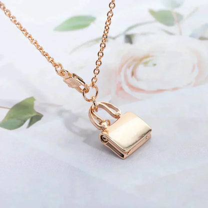 [RAFFINE]AMULETTE PEDANT ROSE GOLD NECKLACE