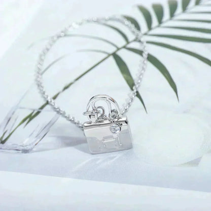 [RAFFINE]AMULETTE PEDANT SILVER NECKLACE