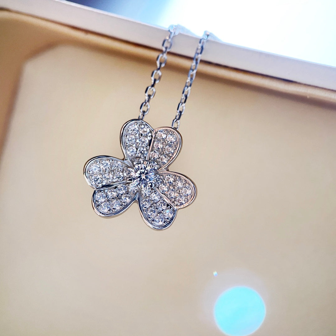[RAFFINE]CLOVER DIAMOND NECKLACE SILVER