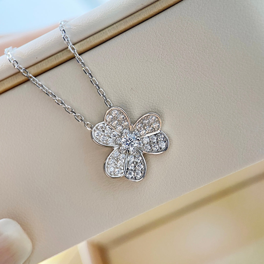 [RAFFINE]CLOVER DIAMOND NECKLACE SILVER