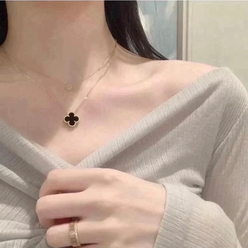 [RAFFINE]CLOVER 15MM BLACK ONYX SINGLE FLOWER NECKLACE