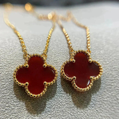 [RAFFINE]CLOVER 15MM CARNELIAN SINGLE FLOWER NECKLACE