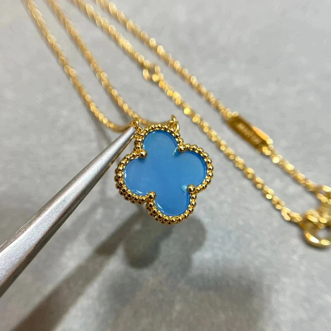 [RAFFINE]CLOVER 15MM BLUE AGATE NECKLACE