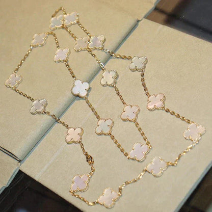 [RAFFINE]CLOVER 20 MOTIFS WHITE MOP NECKLACE