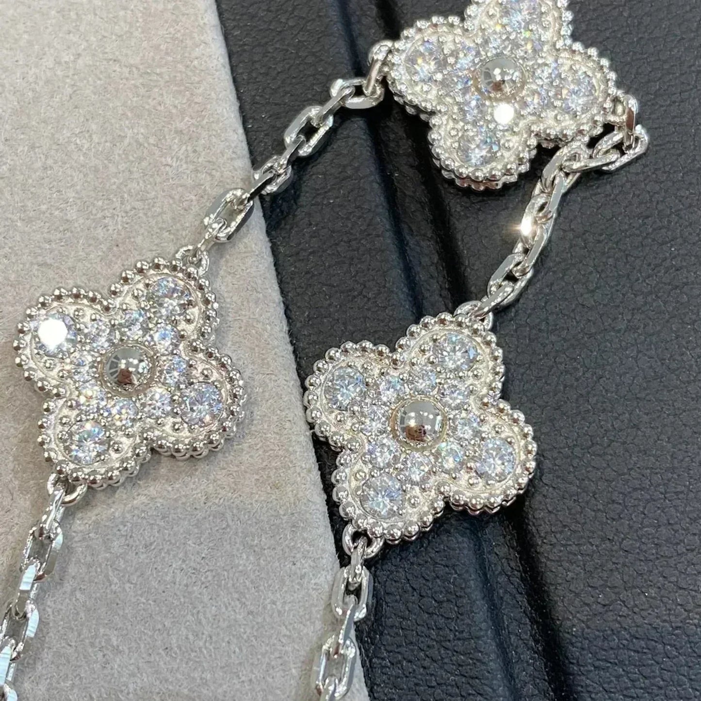 [RAFFINE] CLOVER 5 MOTIF FULL DIAMOND BRACELET COLLECTION