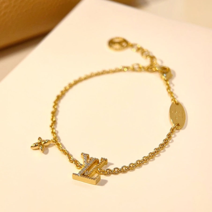 [RAFFINE]LOGO STAR MOTIF GOLD BRACELET