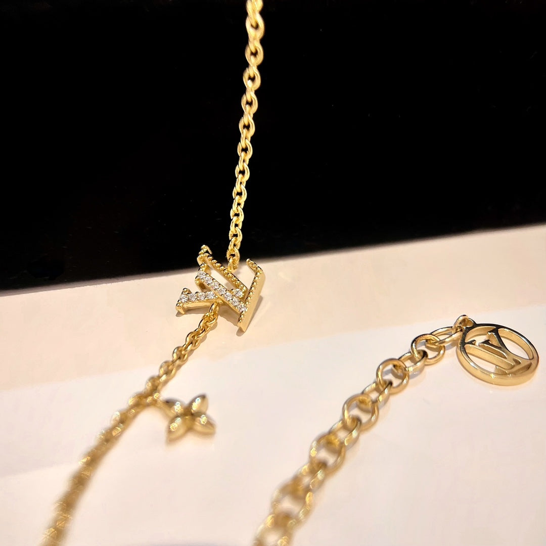 [RAFFINE]LOGO STAR MOTIF GOLD BRACELET