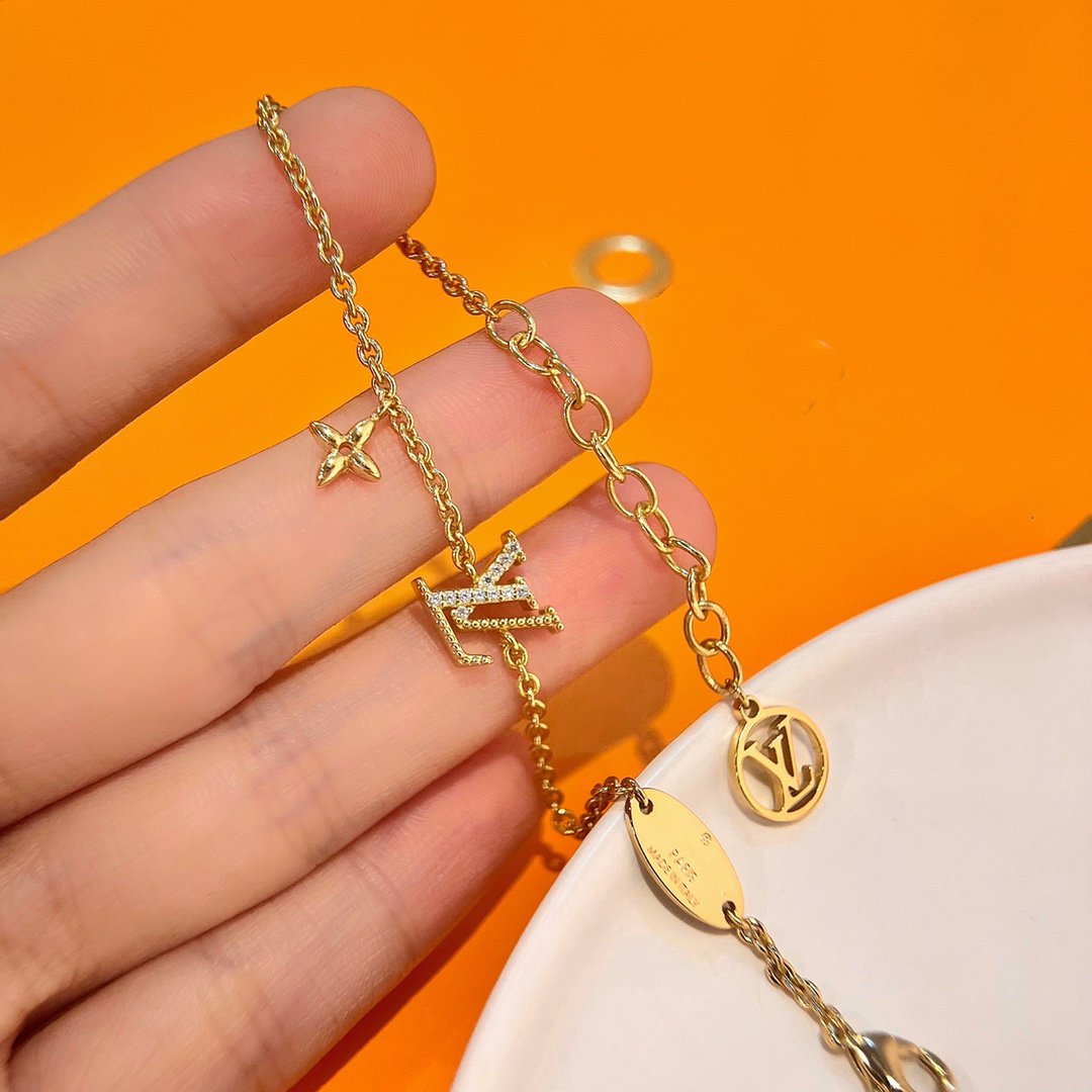 [RAFFINE]LOGO STAR MOTIF GOLD BRACELET
