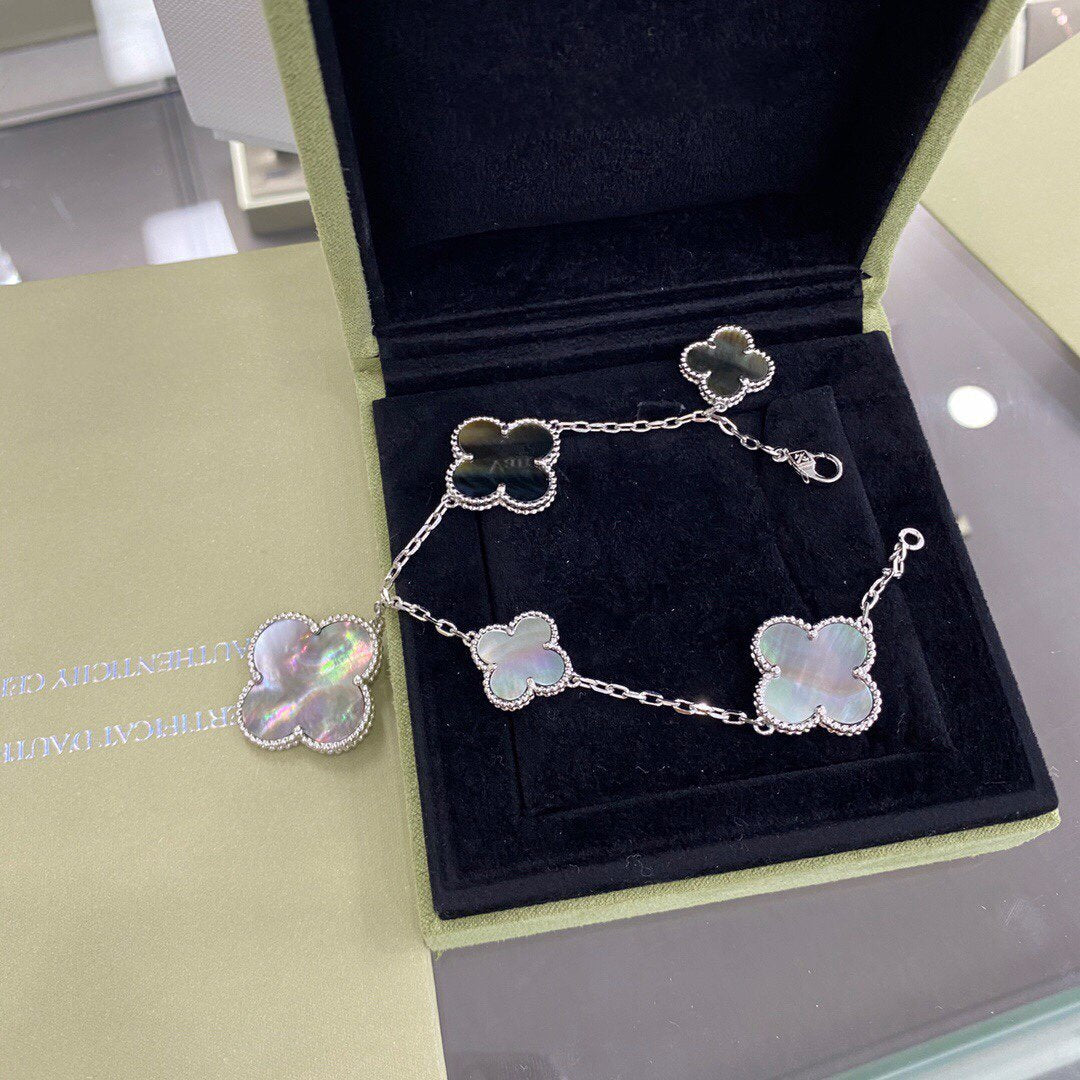 [RAFFINE]CLOVER 5 MOTIFS SIVLER DARK MOP BRACELET