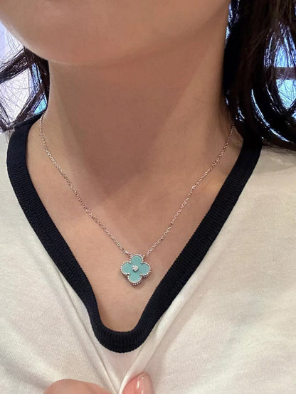 [RAFFINE]CLOVER 1 DIAMOND LIGHT BLUE SILVER NECKLACE