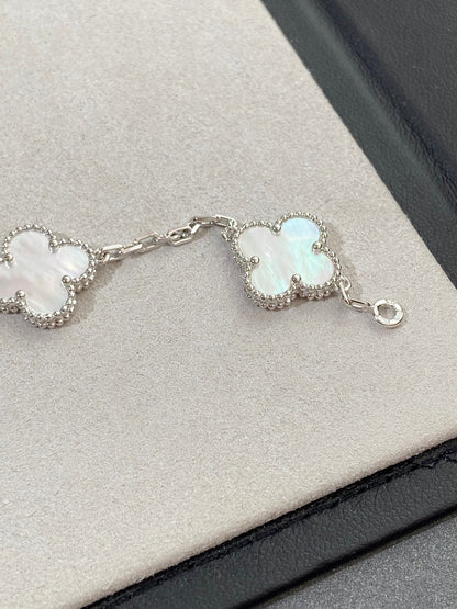 [RAFFINE]CLOVER WHITE PEARL MOP 5 MOTIF BRACELET COLLECTION