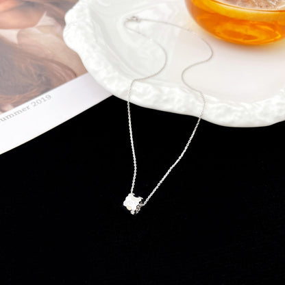 [RAFFINE]BEE MINI PEDANT DIAMOND NECKLACE