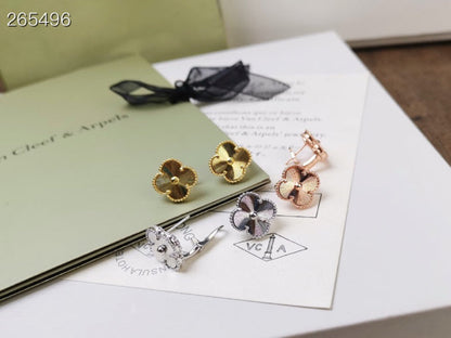 [RAFFINE]CLOVER MEDIUM STUD EARRINGS