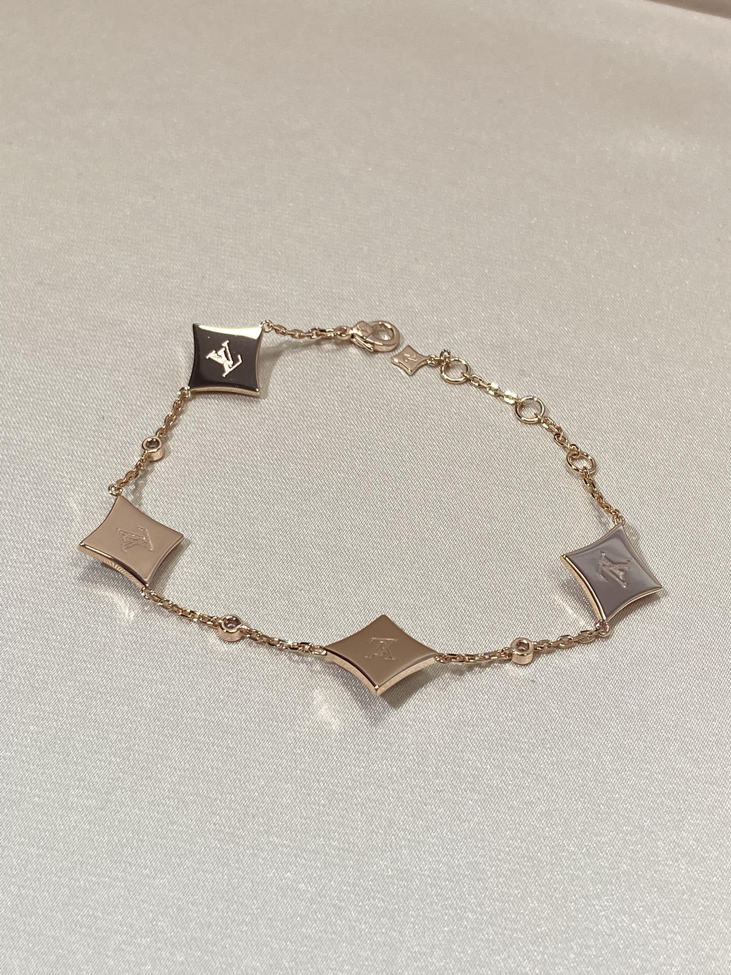 [RAFFINE]STAR 4 MOTIF MOP DIAMOND PINK GOLD BRACELET