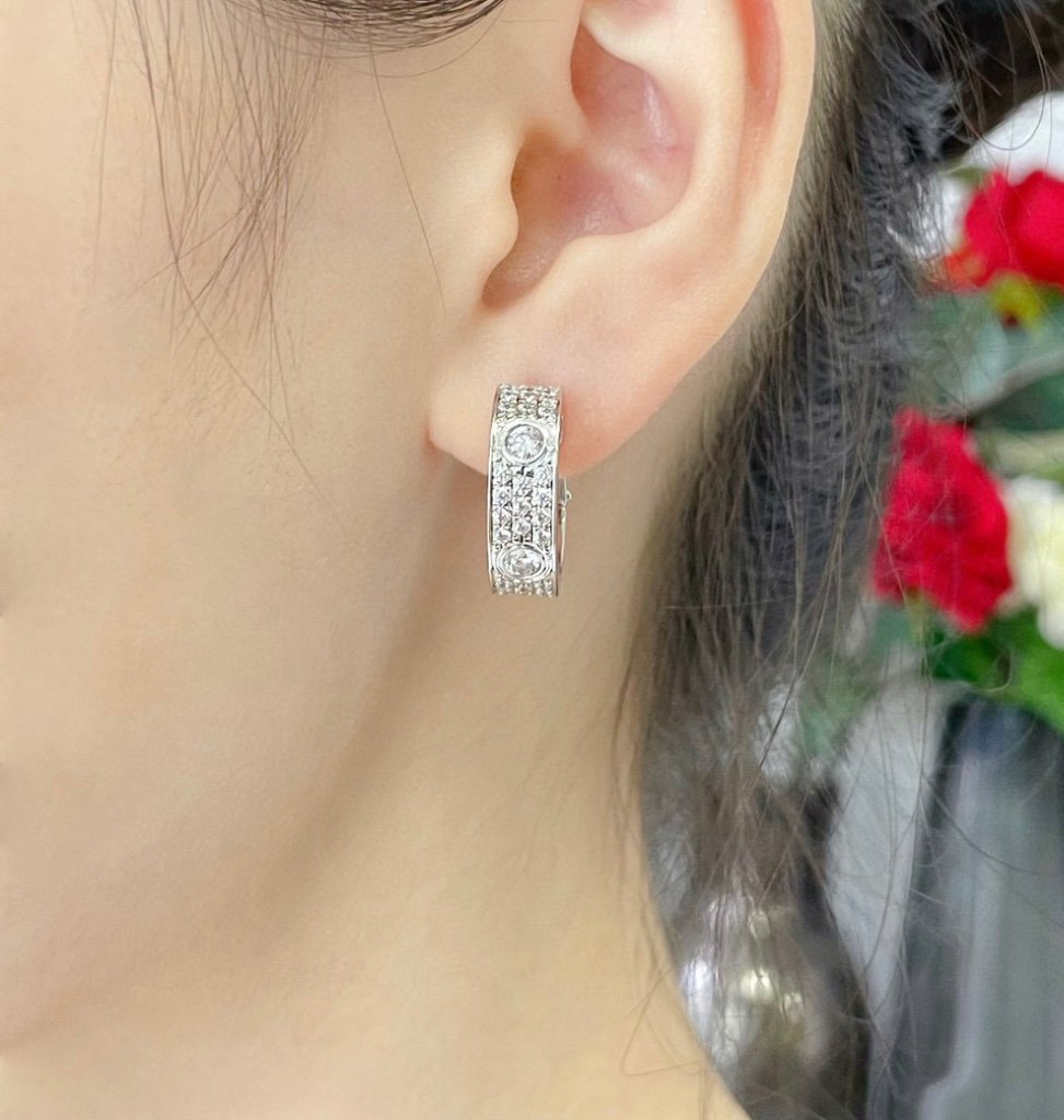 [RAFFINE]LOVE 5.5MM DIAMOND PAVED EARRINGS