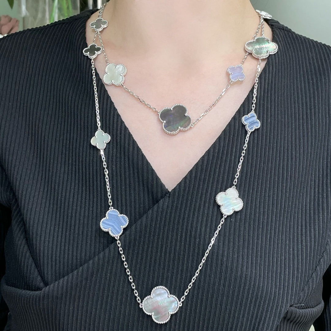 [RAFFINE]CLOVER 16 MOTIF CHALCEDONY MOP SILVER NECKLACE