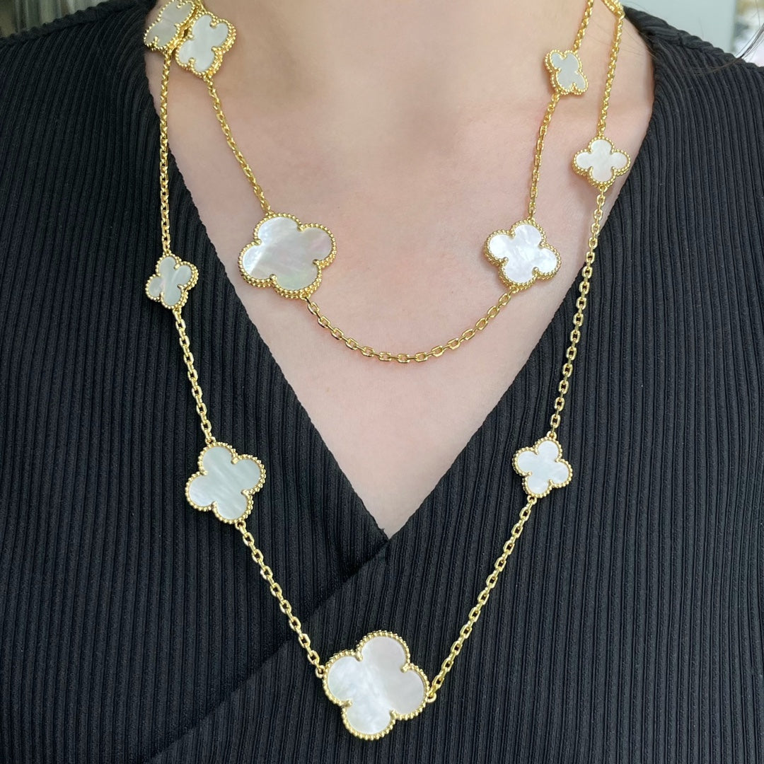 [RAFFINE]CLOVER 16 MOTIF WHITE MOP GOLD NECKLACE