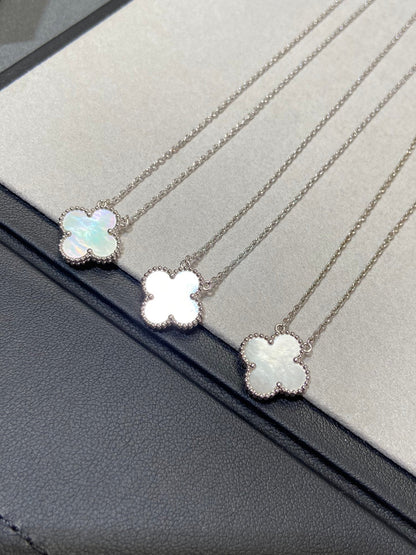 [RAFFINE]CLOVER MEDIUM SILVER WHITE MOP NECKLACE